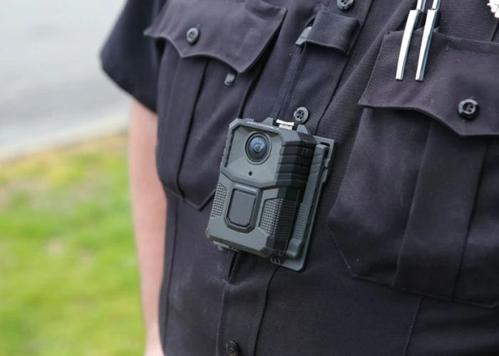 Body Worn Cameras Help Keep Law Enforcement Safe (3)